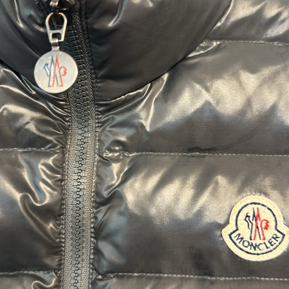 Moncler  - Women’s Liane Down Vest - Picture 4 of 11